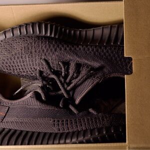 Yeezy 350 Non-Reflective Black